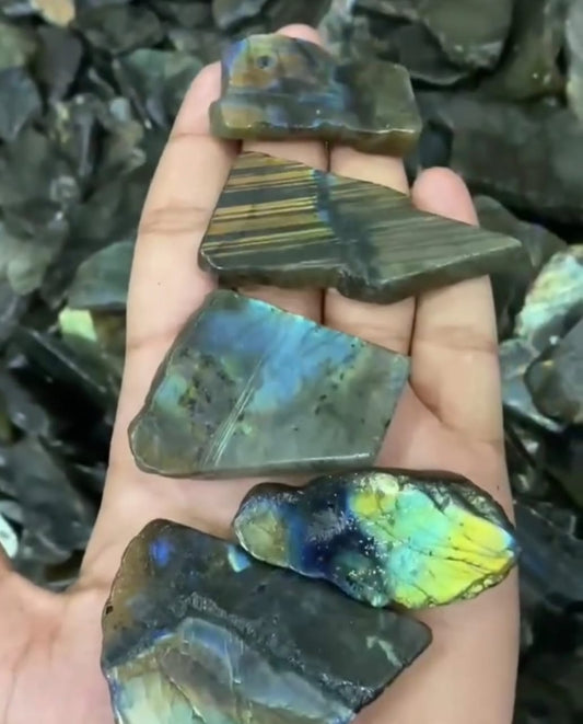 Labradorite Stone