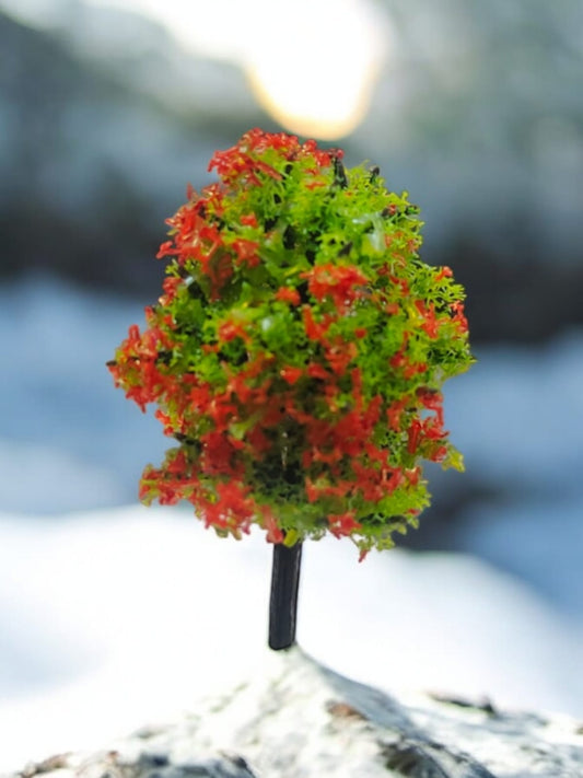 Small Tree Red