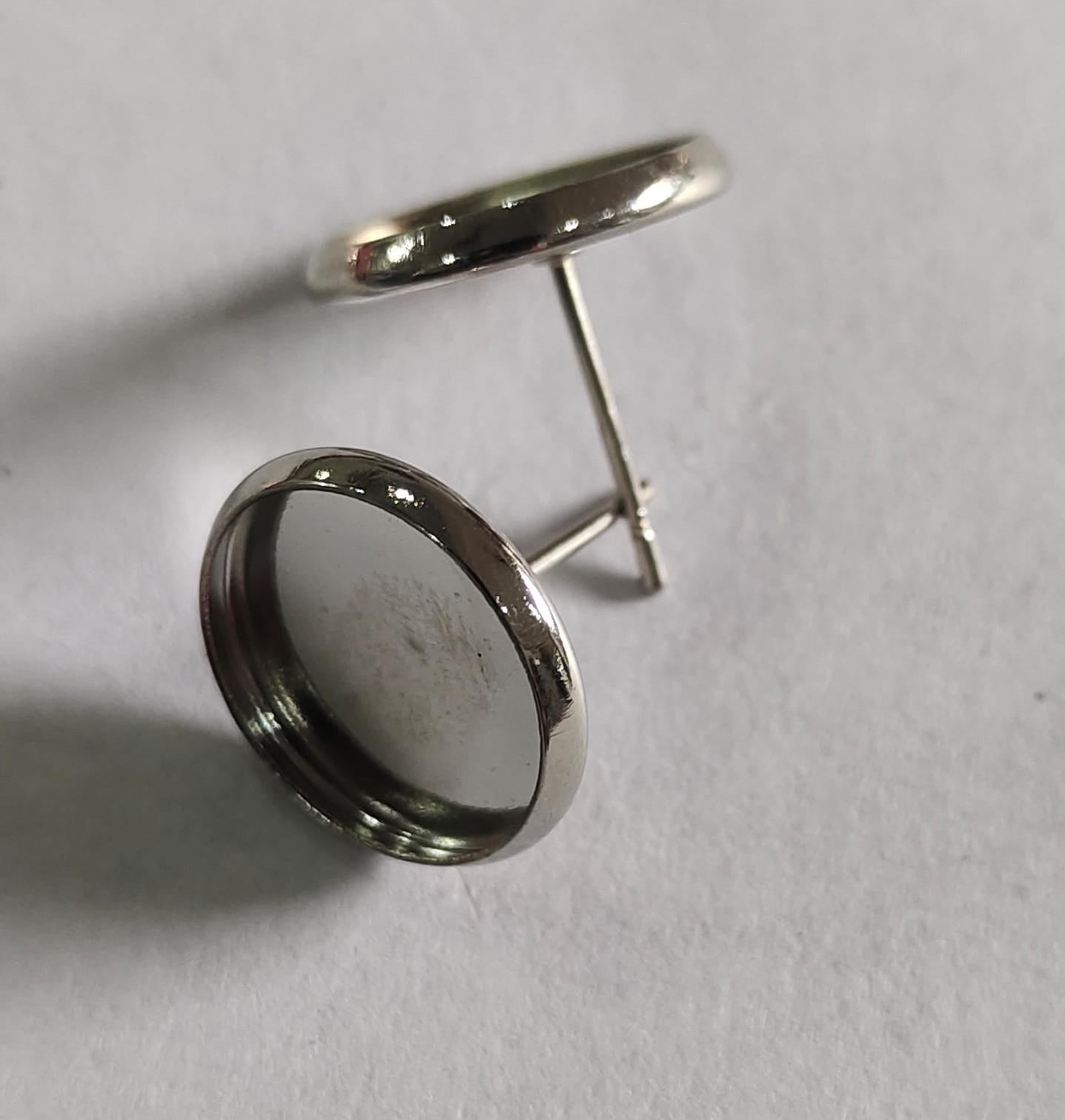 Ear Stud-Silver