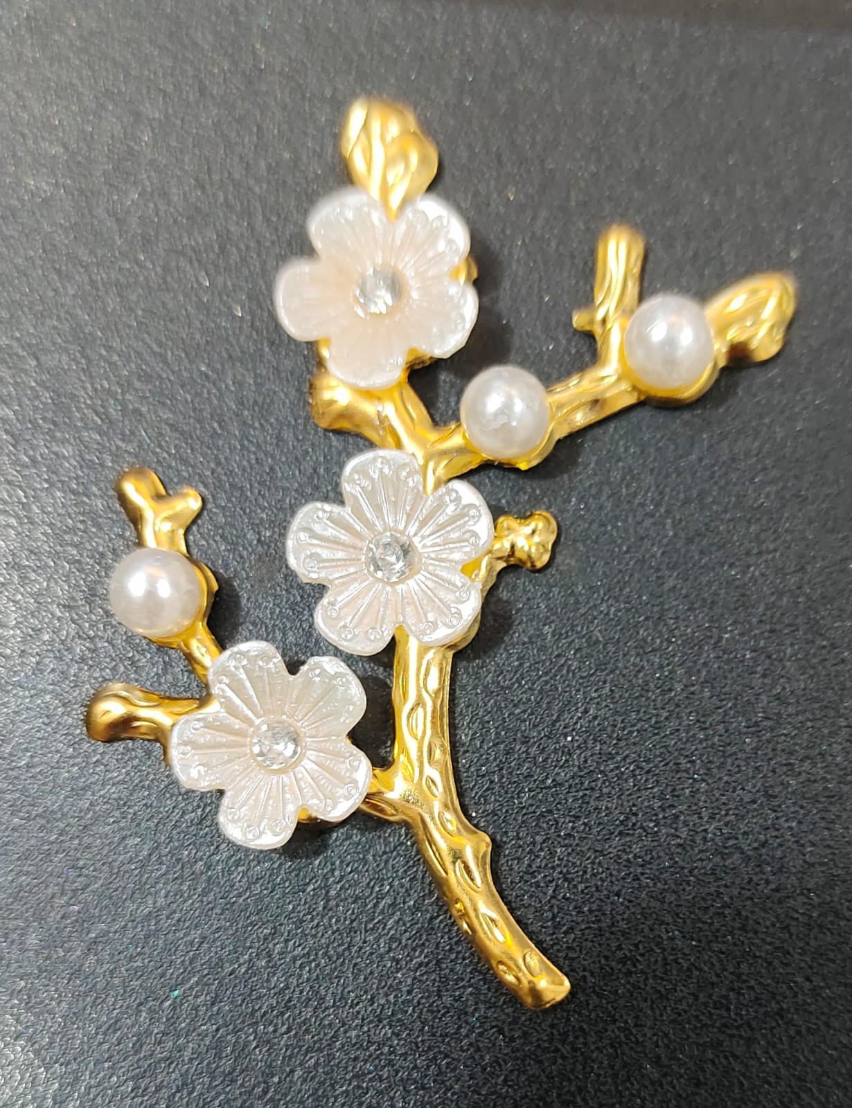 Tree with White pearl _02