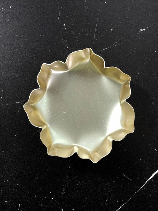 Flower shape metal candle holder_01