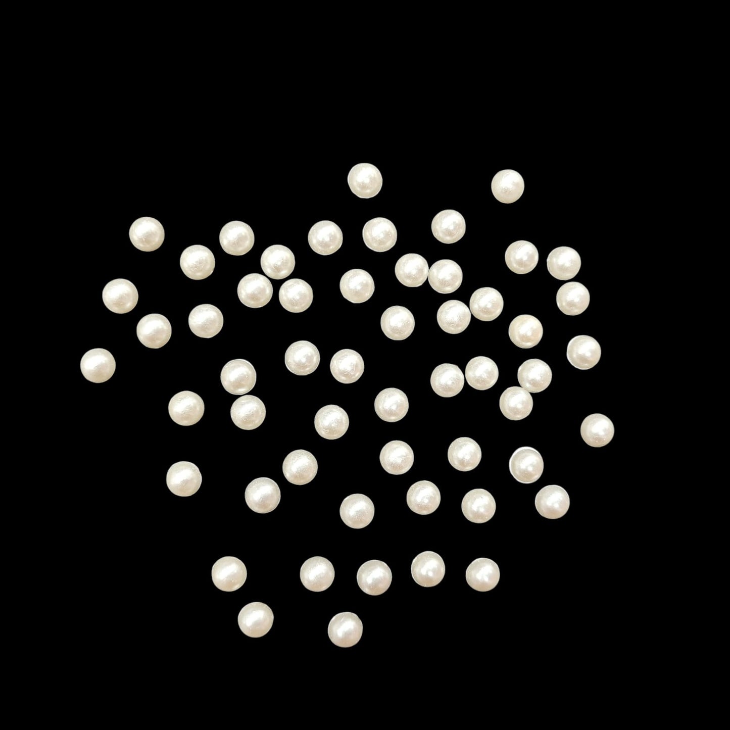 Medium Half Cut Pearl