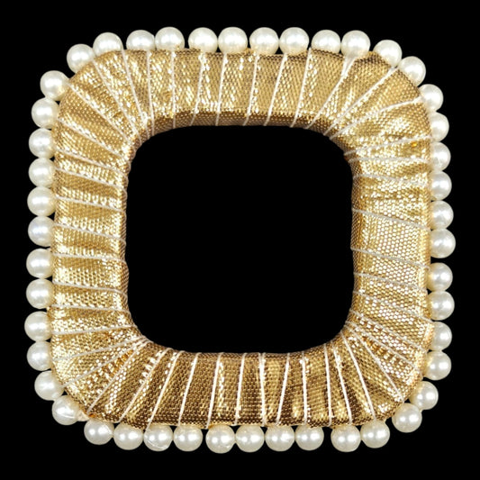 Gotta with Pearl Square Ring