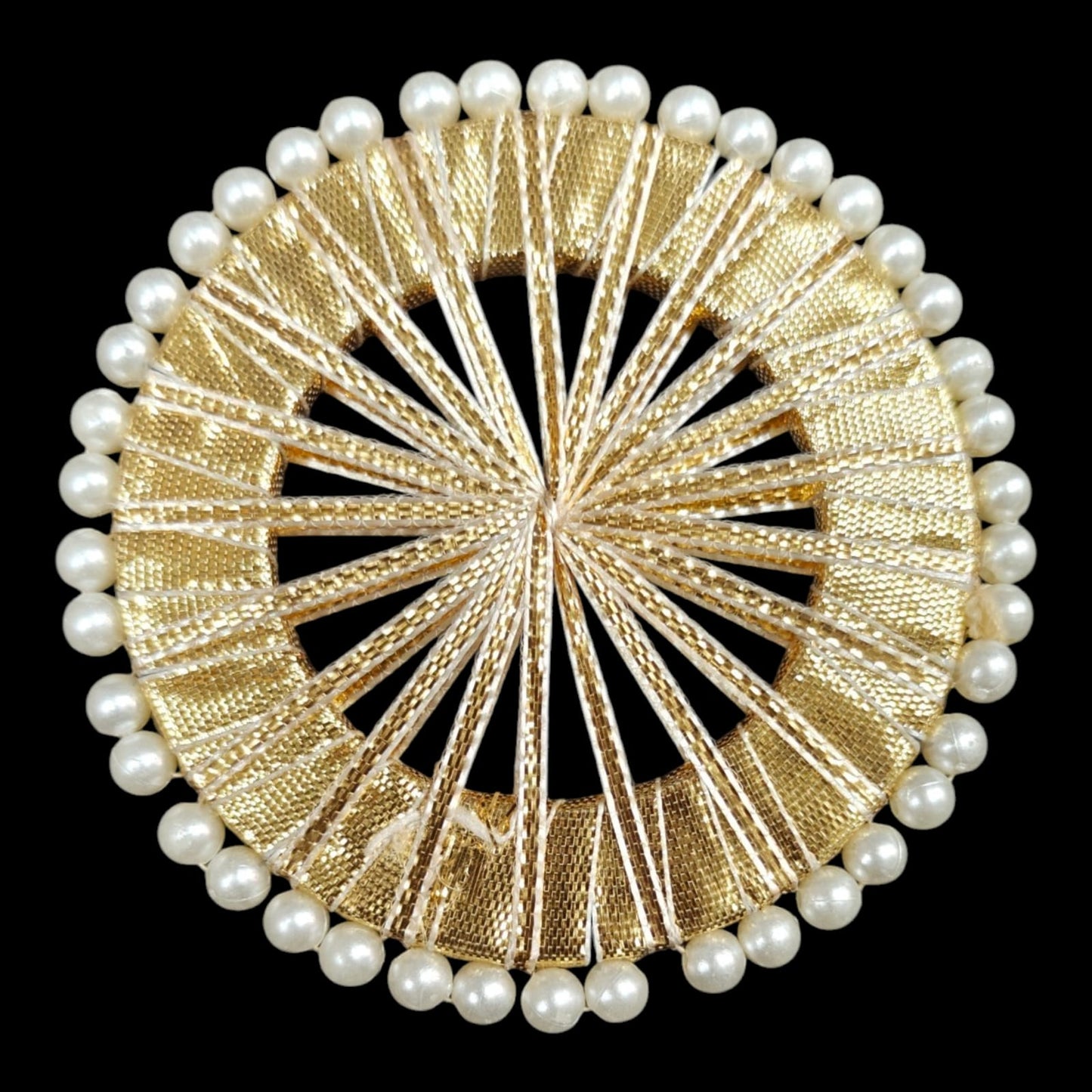 Gotta Jali round ring with white Pearl