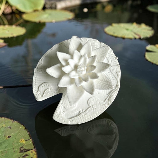 Lotus with Leaf -Big