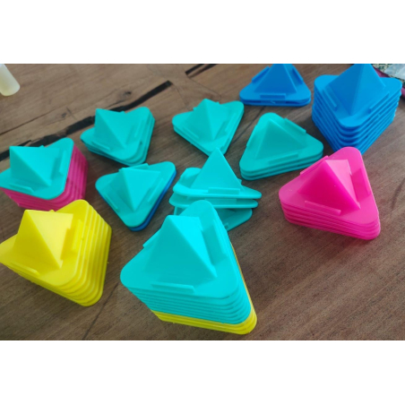 Pyramid Stand