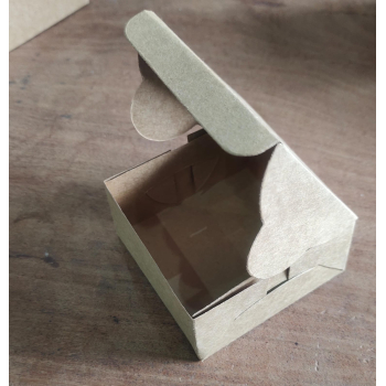 Box with window_04