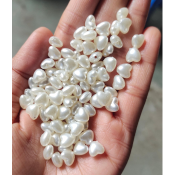 White Pearl Small Hurt with the Hole