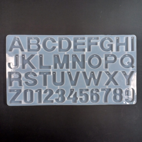 Front Pouring Alphabet Mould with Hole