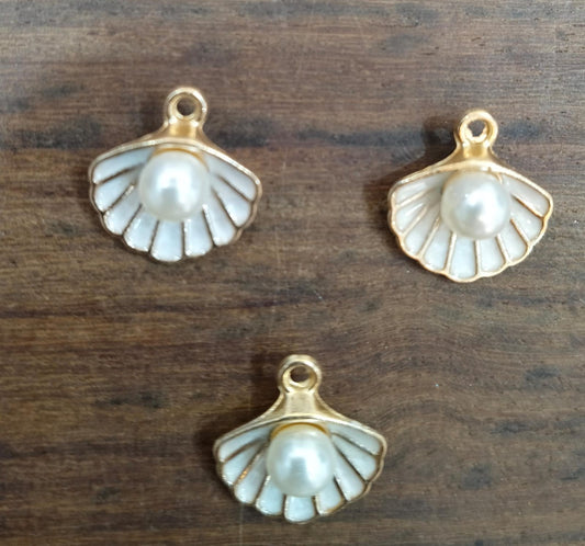 White pearl charm