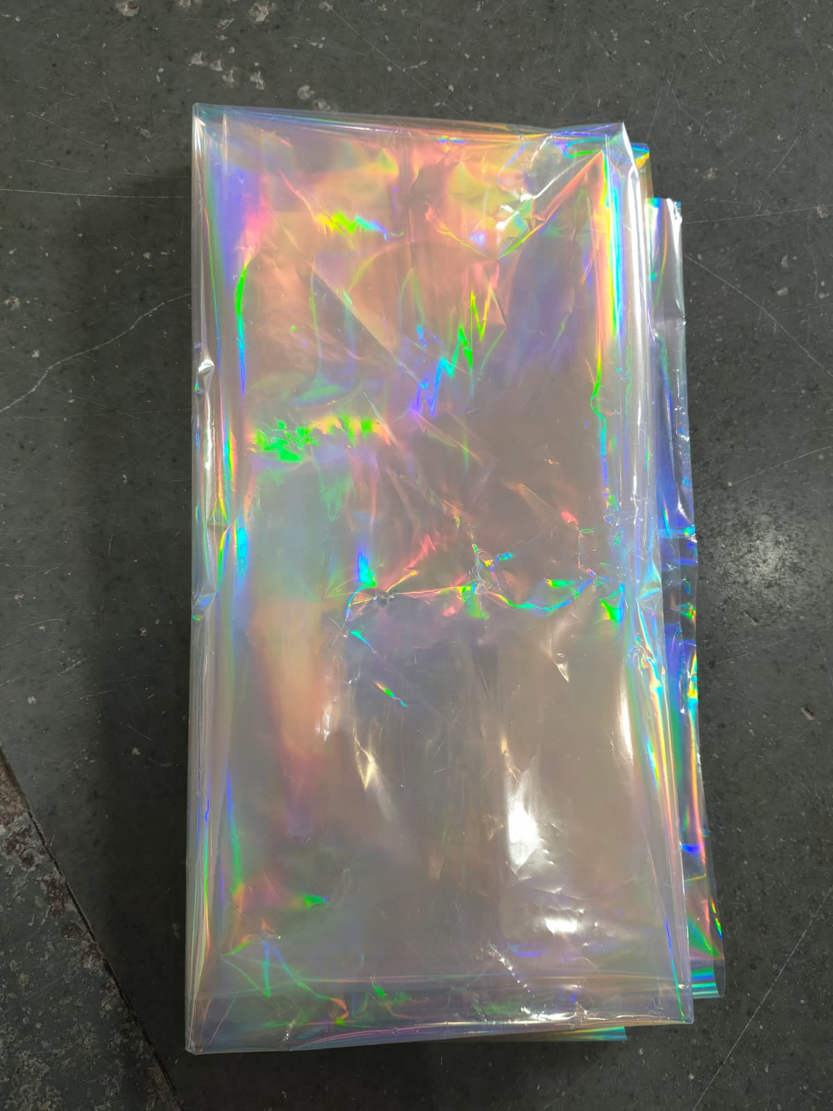 Holographic Sheet_Thin