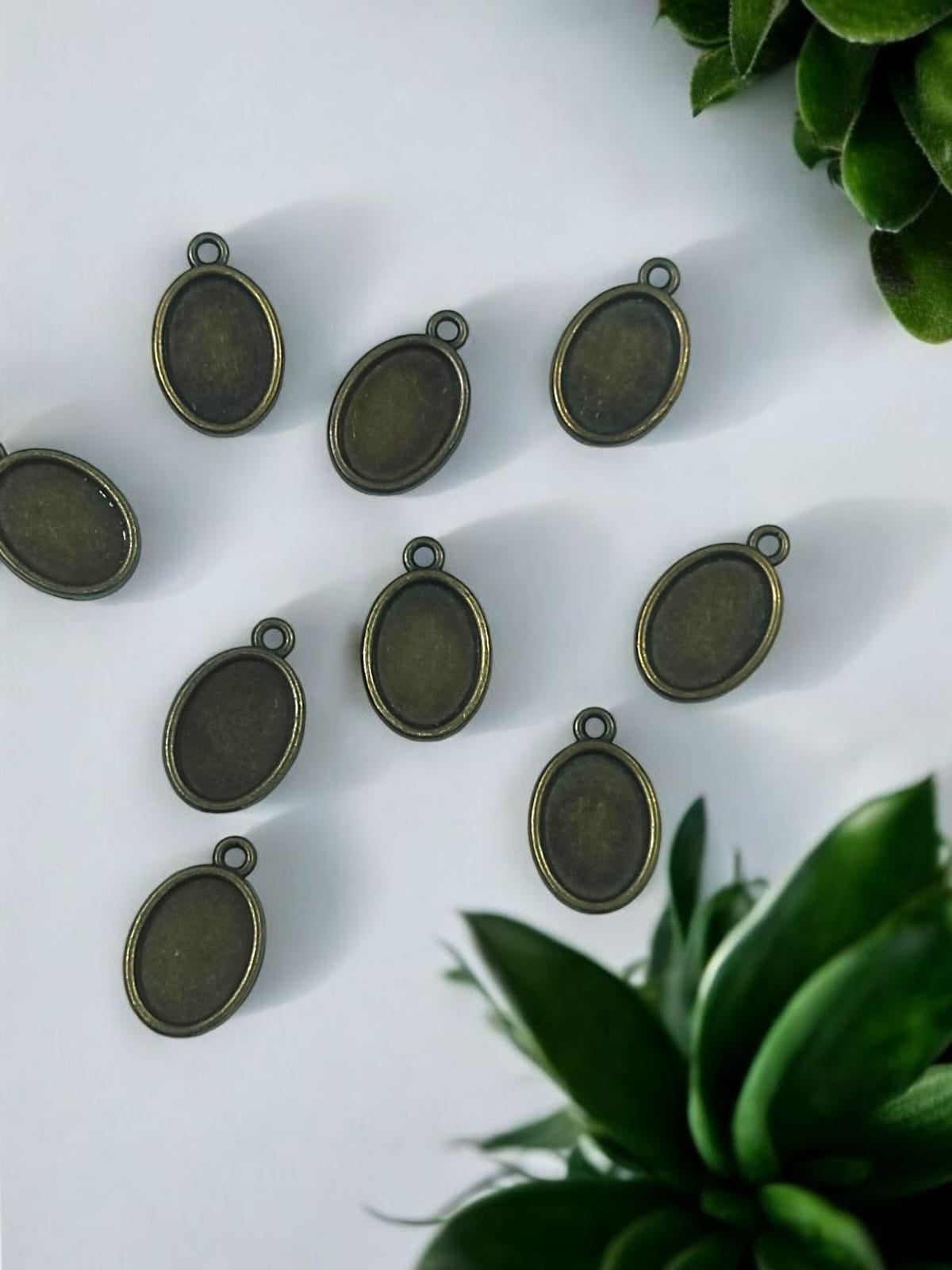 Pendant Antic-Oval