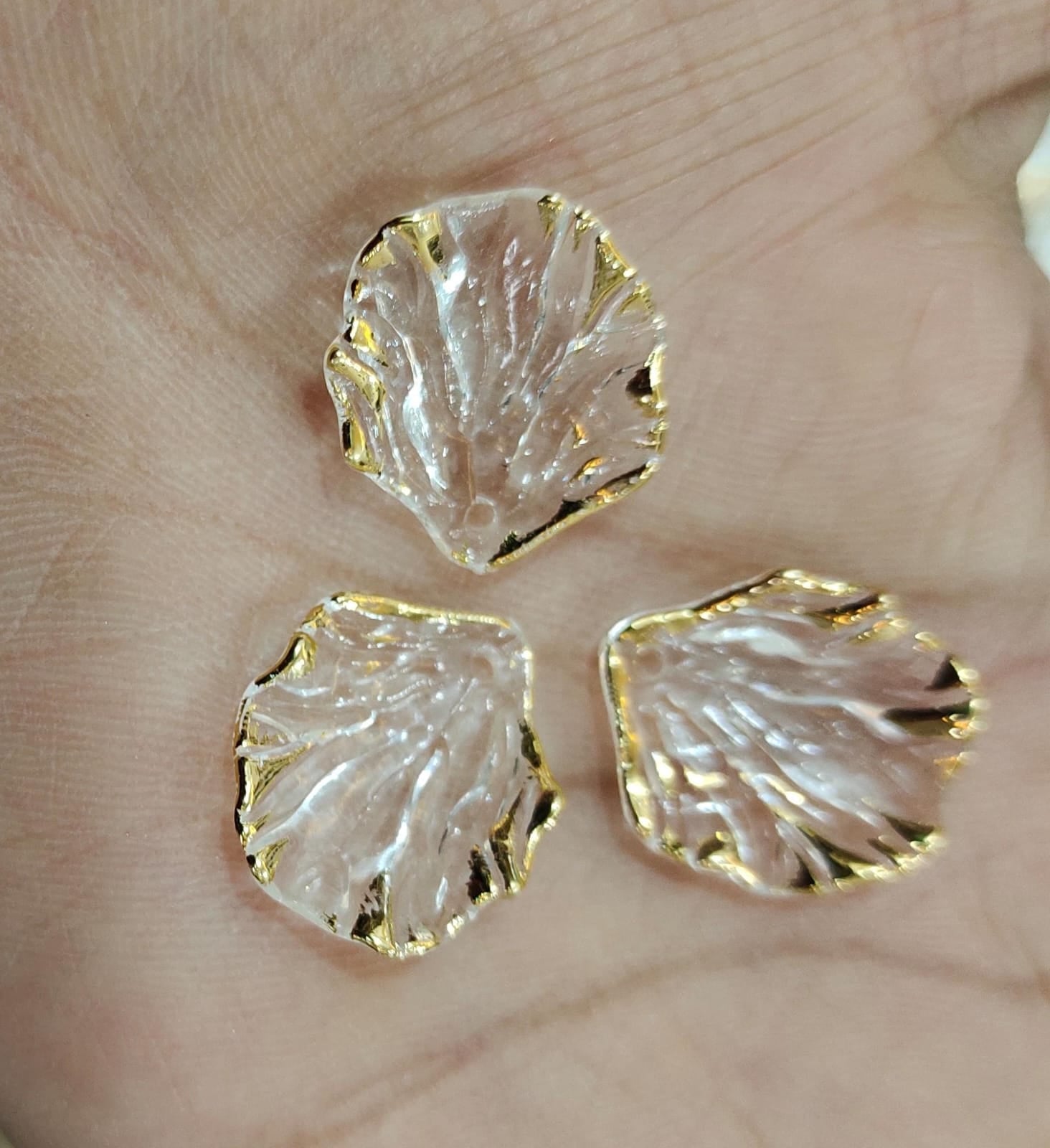 Artificial shell leaf clear