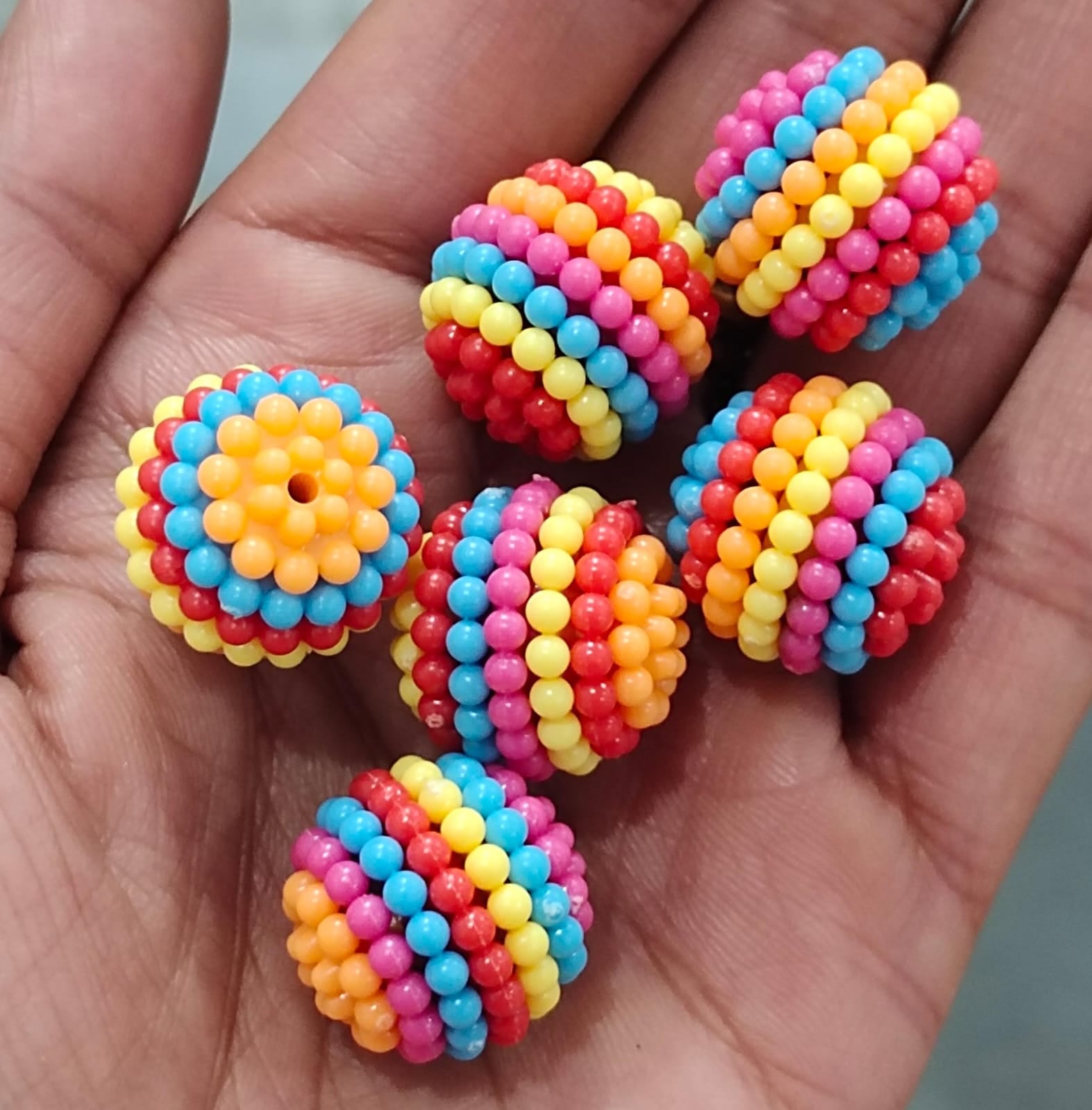 Multi color latkan Ball