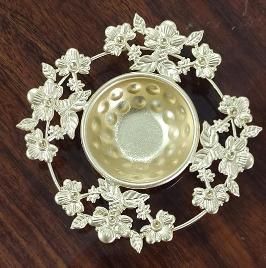 Metal flower Candle Holder