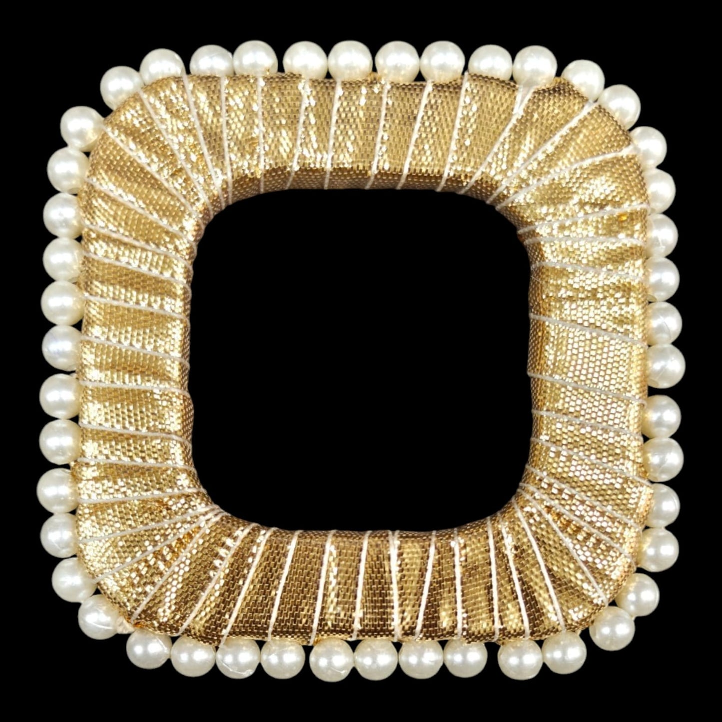 Gotta with Pearl Square Ring