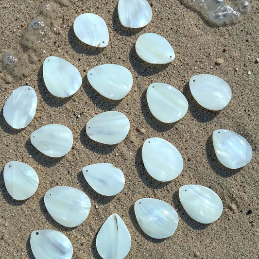 Mother of Pearl Pendant_06