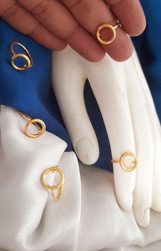 Round Fingure Ring- Golden