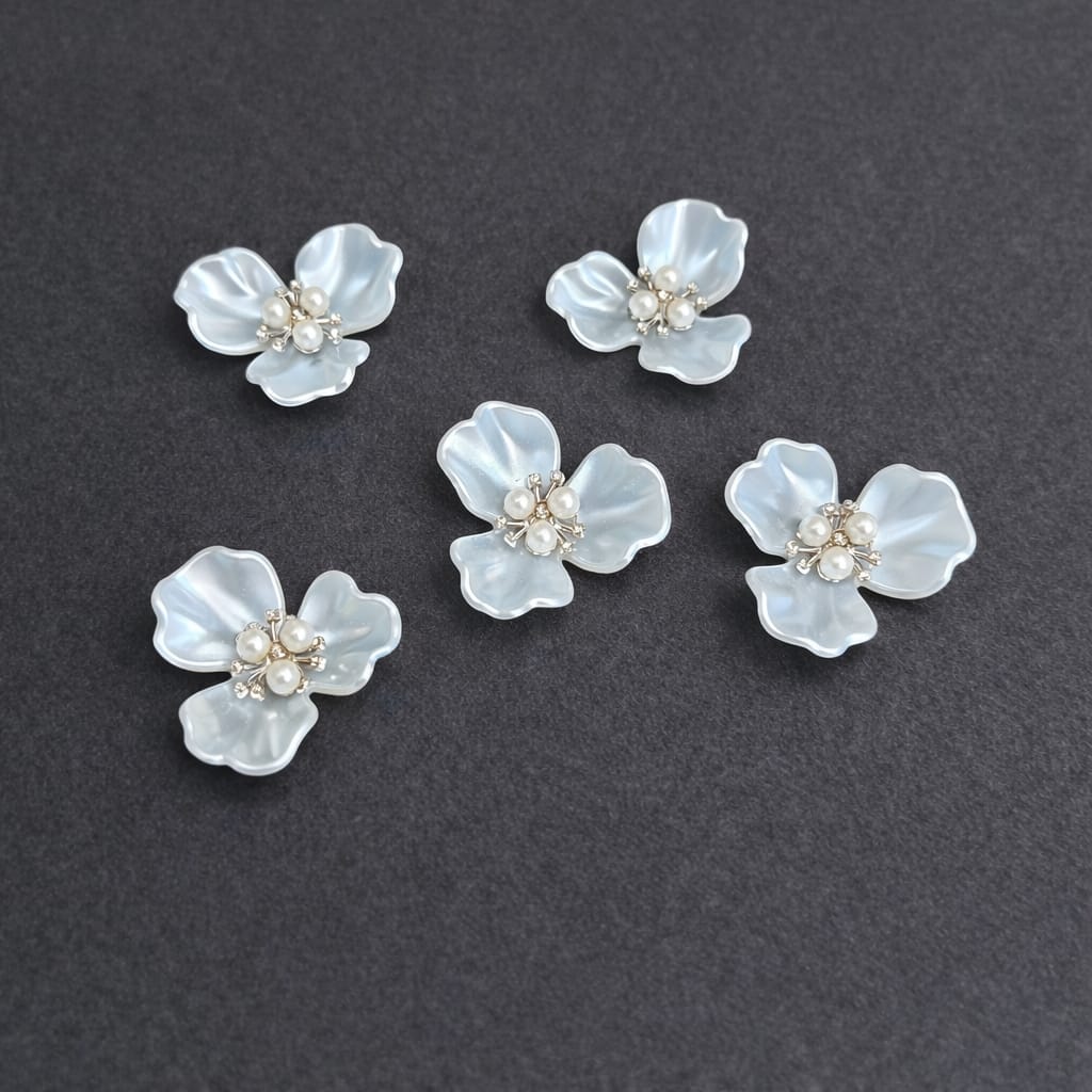 White Pearl Flower_01